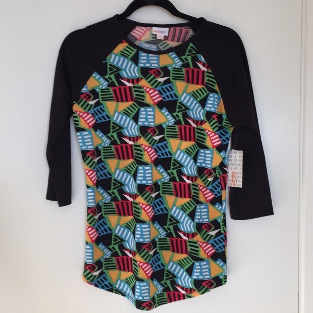 XS LuLaRoe Randy‎ Shirt